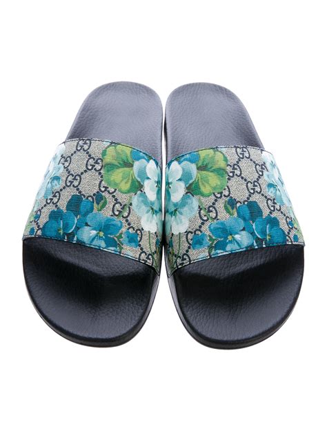 blue gucci bloom slides